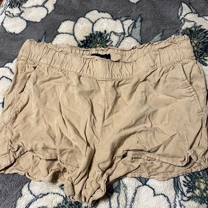 Sanctuary short